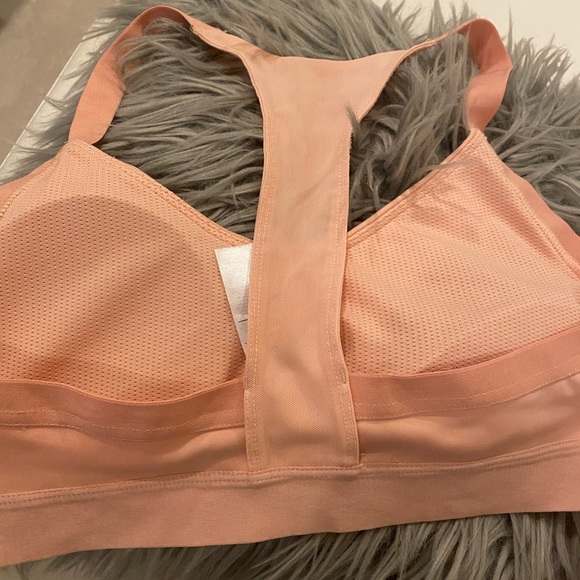 Addidas sports bra - Picture 4 of 4